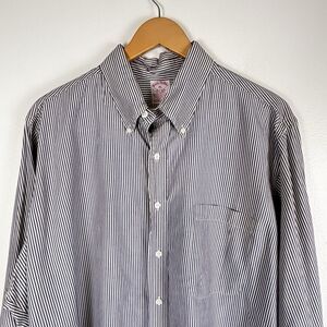 Brooks Brothers Est 1818 Mens XL Blue White Stripe Cotton Made in USA Button Up
